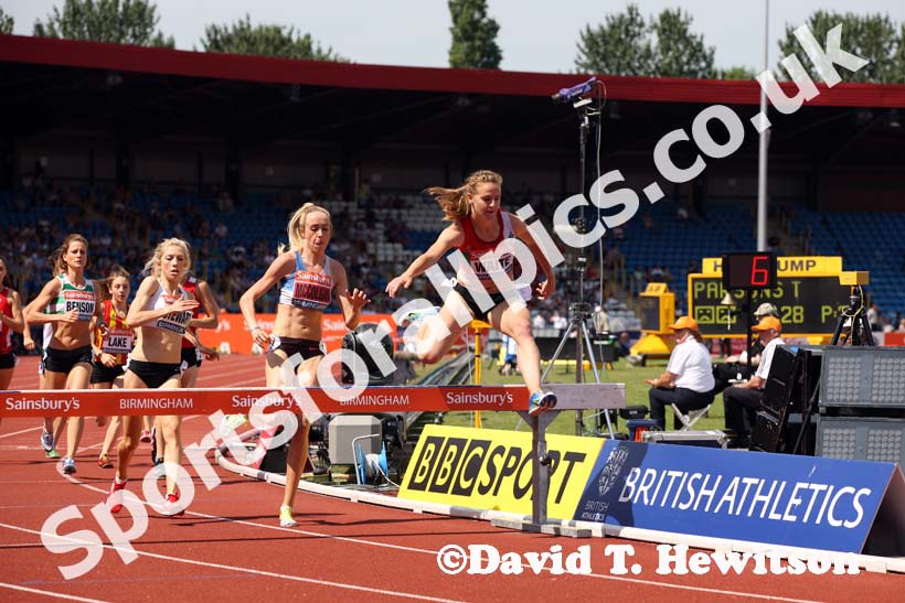 Lennie Waite leads the steeplechase at the Sainsbury's British Championships, Birmingham.